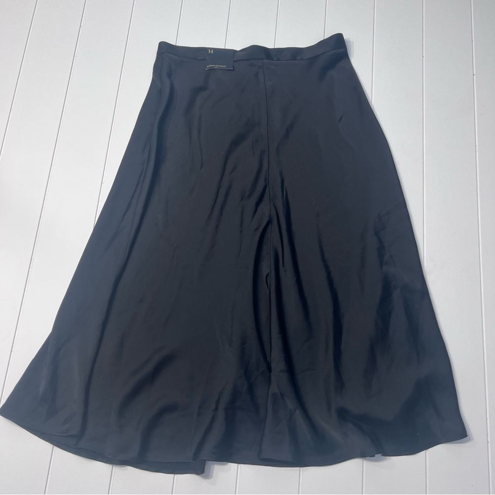 Banana Republic Black Midi A-Line Slip Silky Satin Skirt NWT 14 could fit 10 12
